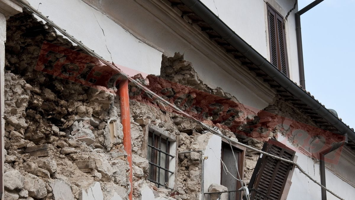 Ház bontása bobcattel Budapesten